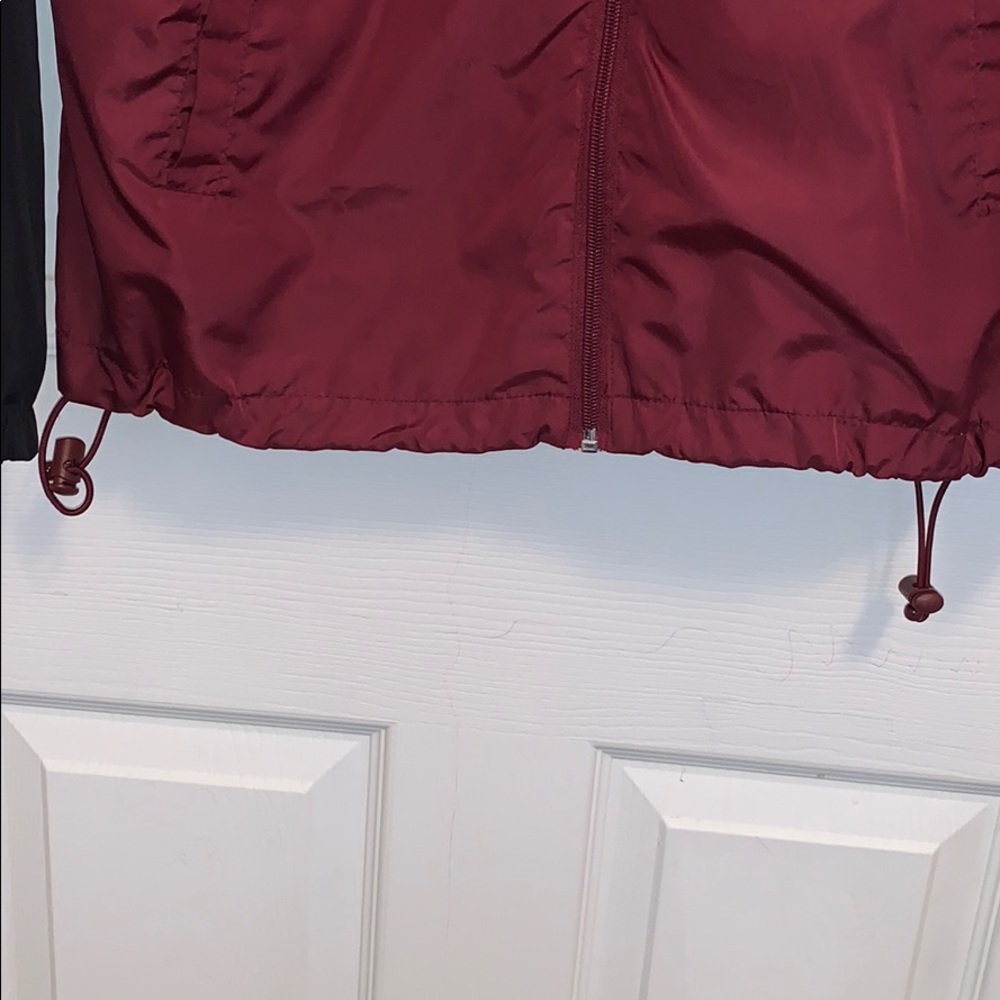 Windbreaker - Picture 3 of 4